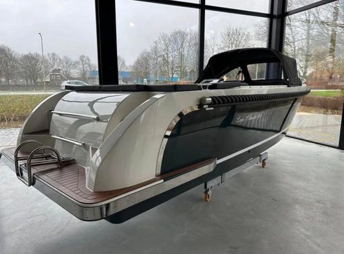 Lago Amore 606 - Honda 40 pk